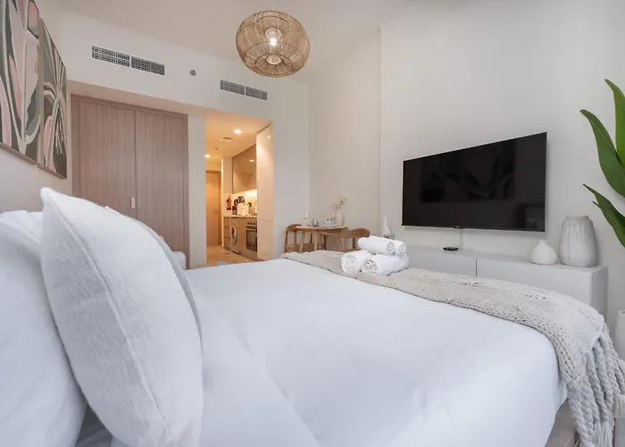 Vibrant Studio At Azizi Riviera In Maydan One, Near Burj Khalifa
